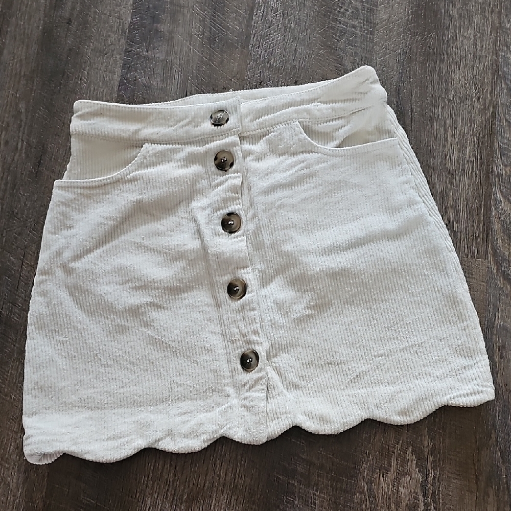 Blu Pepper Cream Button-Up Mini Skirt